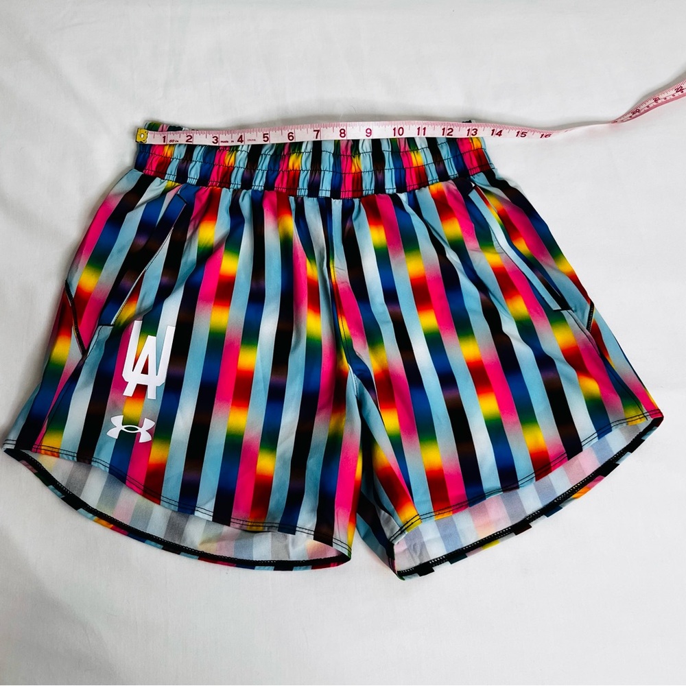 Under Armour Womens Size Small Loose Fit Shorts Multicolor New